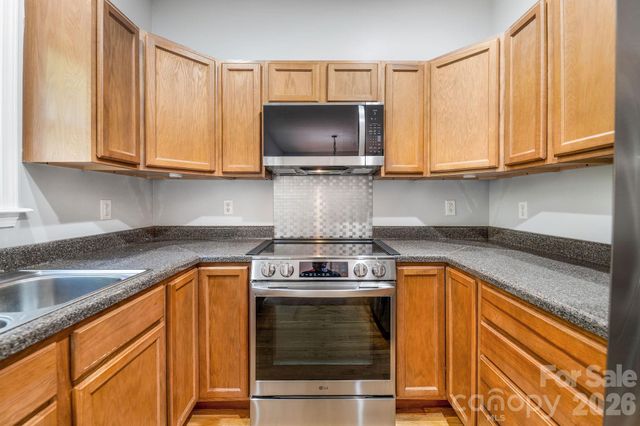 19 Oakcrest Place, Asheville, NC 28806