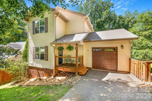 19 Oakcrest Place, Asheville, NC 28806