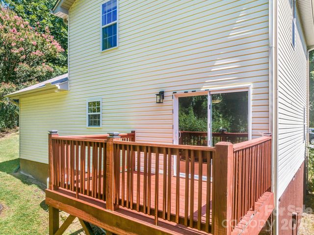 19 Oakcrest Place, Asheville, NC 28806