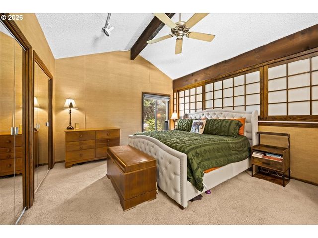1111 Nw SATARA Ct, Salem, OR 97304