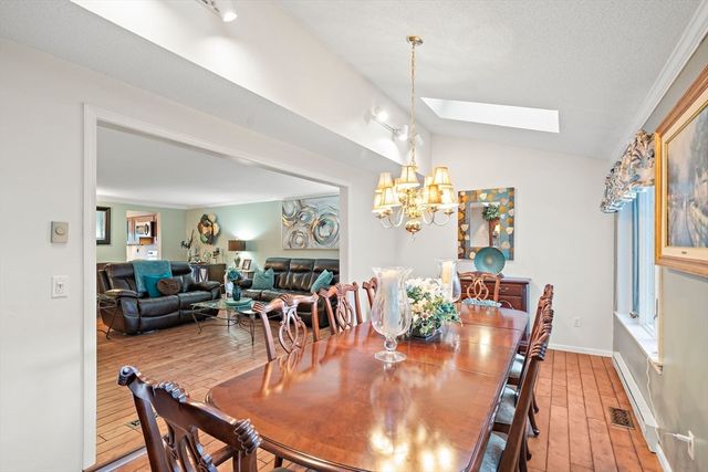 86 Abington Rd 86, Danvers, MA 01923