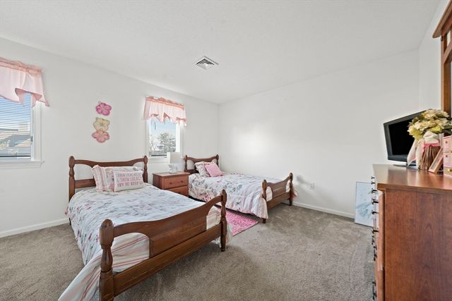 86 Abington Rd 86, Danvers, MA 01923