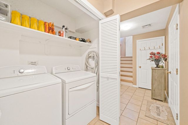 86 Abington Rd 86, Danvers, MA 01923