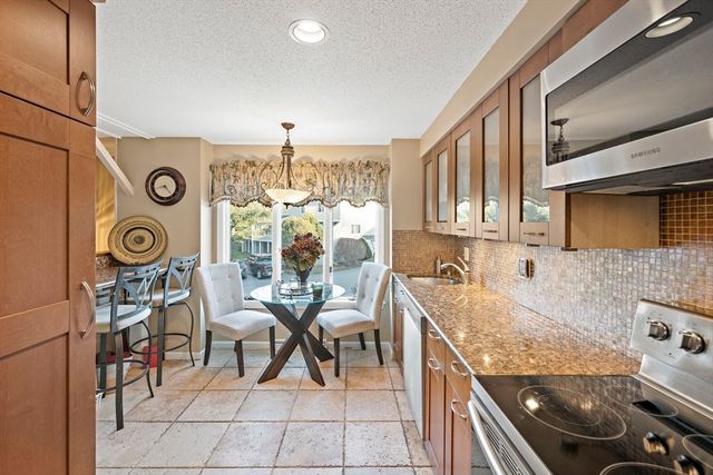 86 Abington Rd 86, Danvers, MA 01923