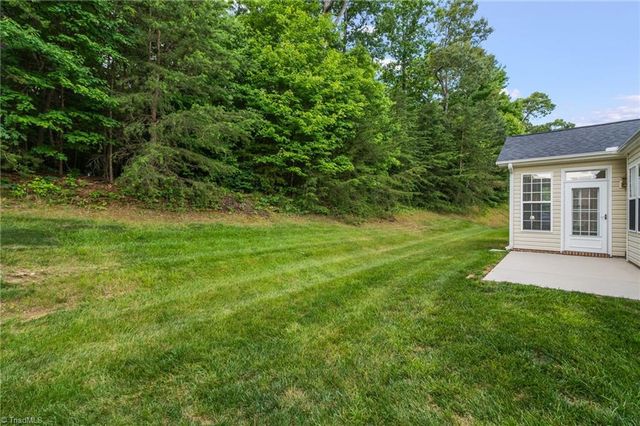 130 Heritage Hill Drive, Jamestown, NC 27282