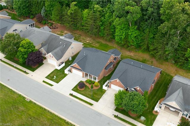 130 Heritage Hill Drive, Jamestown, NC 27282