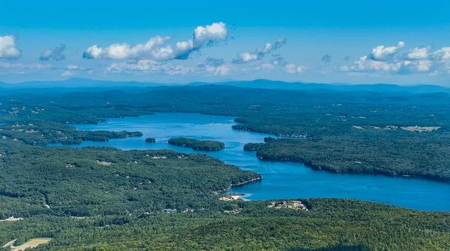 81 Lakewood Manor Road, Newbury, NH 03255