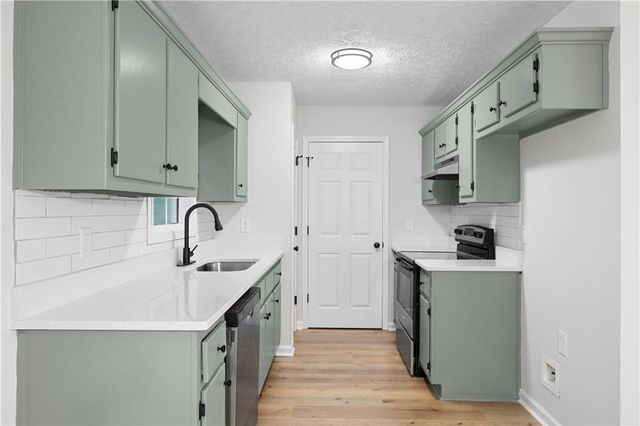 332 Lavista Drive SW, Calhoun, GA 30701