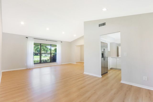 85 Hickory Hill Road, Jupiter, FL 33469