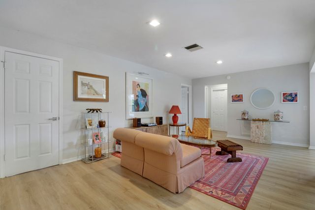 85 Hickory Hill Road, Jupiter, FL 33469