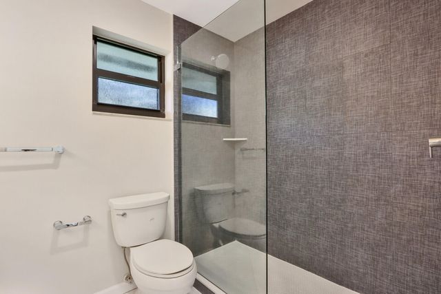 85 Hickory Hill Road, Jupiter, FL 33469