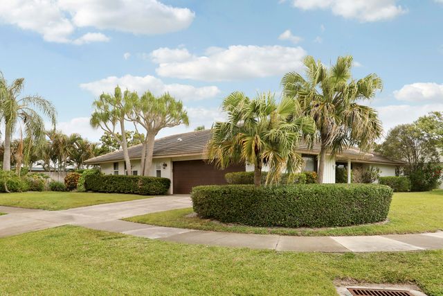 85 Hickory Hill Road, Jupiter, FL 33469