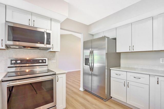 85 Hickory Hill Road, Jupiter, FL 33469