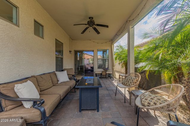 112 W SADDLE Way, San Tan Valley, AZ 85143