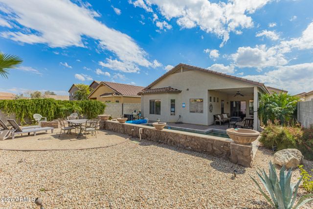 112 W SADDLE Way, San Tan Valley, AZ 85143