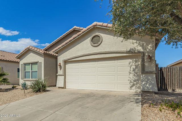 112 W SADDLE Way, San Tan Valley, AZ 85143