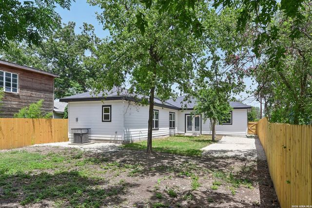 1934 Lamar St, San Antonio, TX 78202