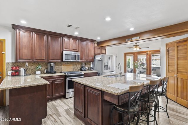 1607 W WHITTON Avenue, Phoenix, AZ 85015