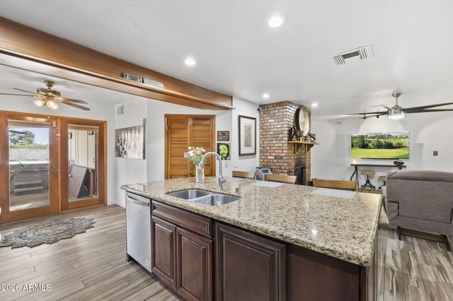 1607 W WHITTON Avenue, Phoenix, AZ 85015