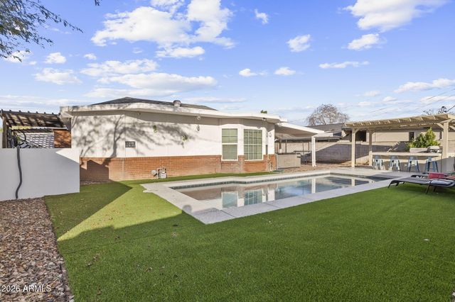 1607 W WHITTON Avenue, Phoenix, AZ 85015