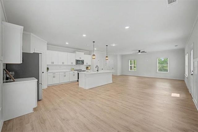111 Pope Drive, Canton, GA 30114