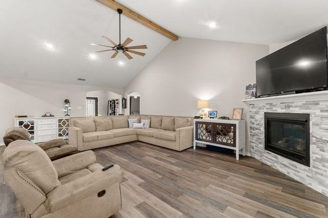 106 Heartland Trail, New Diana, TX 75640