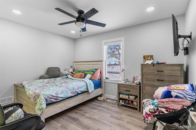 1268 E Dodge Road, Mount Morris, MI 48458