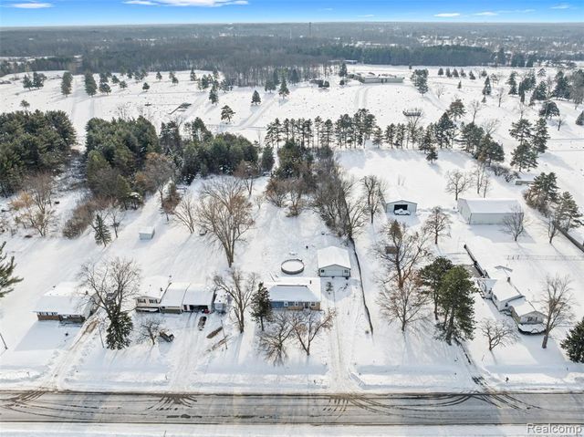 1268 E Dodge Road, Mount Morris, MI 48458