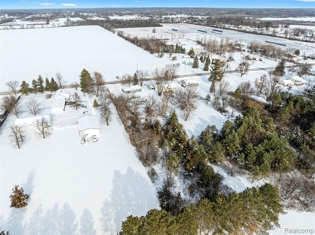 1268 E Dodge Road, Mount Morris, MI 48458