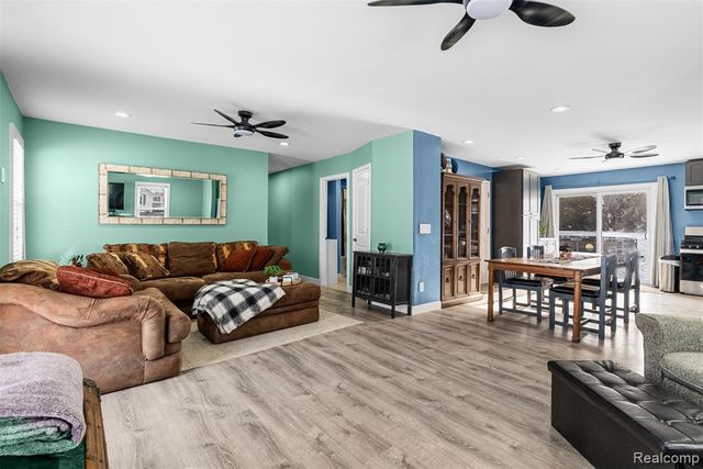 1268 E Dodge Road, Mount Morris, MI 48458