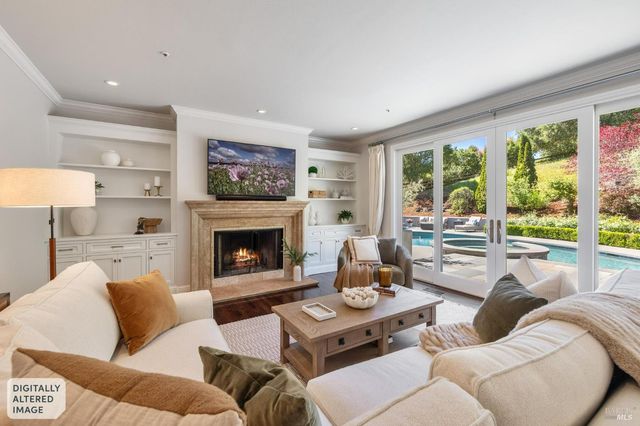 43 Oak Valley Dr, Novato, CA 94947