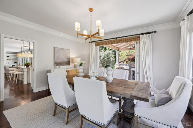 43 Oak Valley Dr, Novato, CA 94947