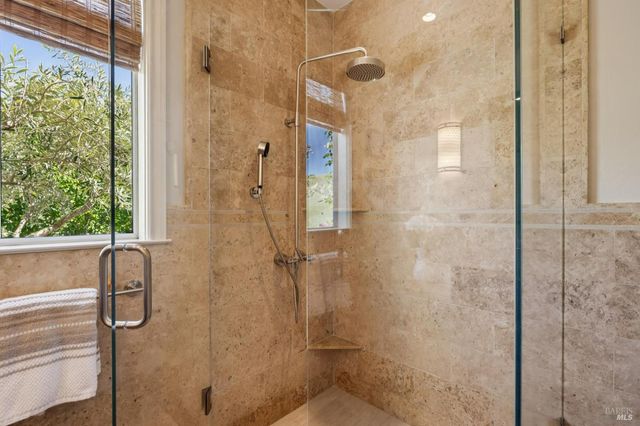 43 Oak Valley Dr, Novato, CA 94947