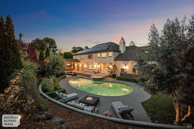 43 Oak Valley Dr, Novato, CA 94947