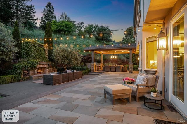 43 Oak Valley Dr, Novato, CA 94947