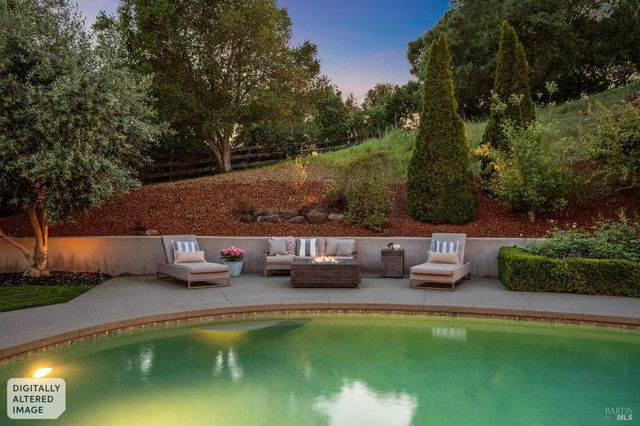 43 Oak Valley Dr, Novato, CA 94947