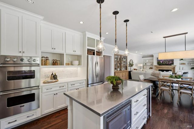 43 Oak Valley Dr, Novato, CA 94947