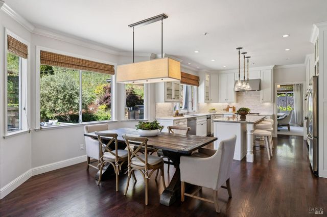 43 Oak Valley Dr, Novato, CA 94947