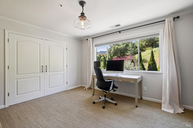 43 Oak Valley Dr, Novato, CA 94947