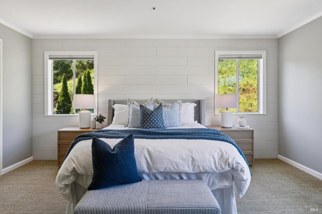 43 Oak Valley Dr, Novato, CA 94947