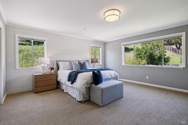 43 Oak Valley Dr, Novato, CA 94947