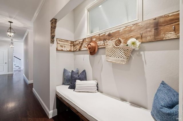 43 Oak Valley Dr, Novato, CA 94947