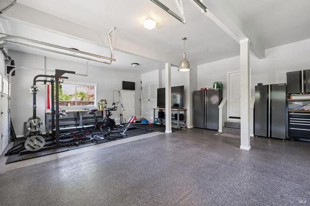 43 Oak Valley Dr, Novato, CA 94947