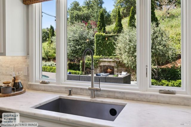 43 Oak Valley Dr, Novato, CA 94947