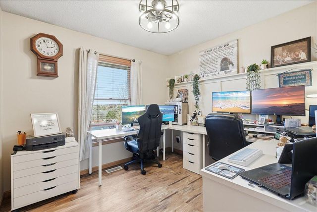 1533 Hallewood Boulevard, New Richmond, WI 54017