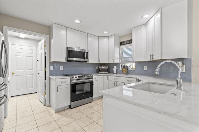 5011 72ND STREET E, Palmetto, FL 34221