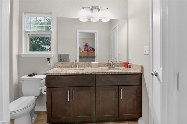 2617 Harling DR, Chesapeake, VA 23325