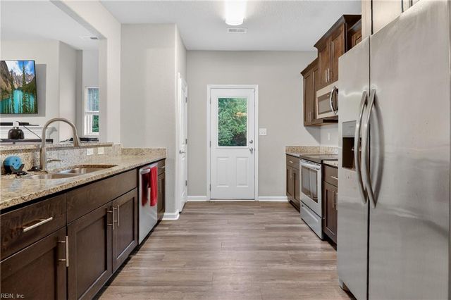 2617 Harling DR, Chesapeake, VA 23325