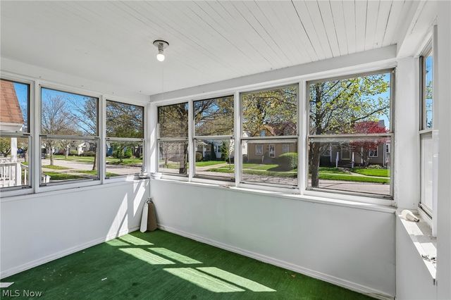 13618 Wainstead Avenue, Cleveland, OH 44111