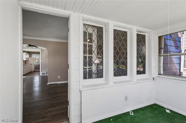 13618 Wainstead Avenue, Cleveland, OH 44111